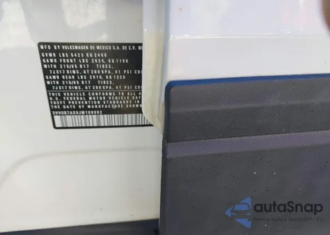 2018 Volkswagen Tiguan 2.0T S z USA, uszkodzony, nr VIN 3VV0B7AX9JM109992